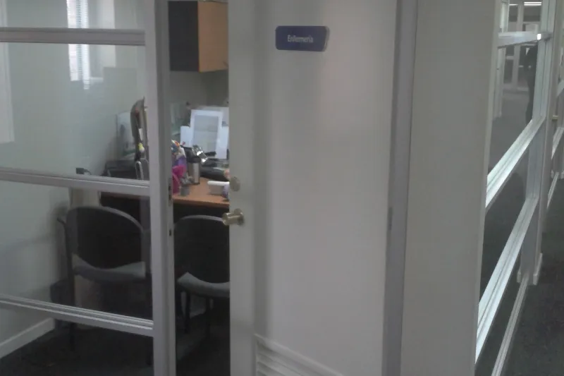 Habilitaciones de oficinas en la Universidad del Desarrollo - imagen 5
